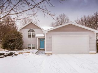 198 Elberdene St, Holland, MI 49424