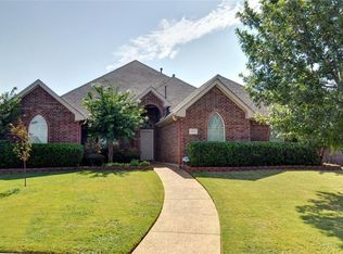 5401 Shasta Ridge Ct, Fort Worth, TX 76123