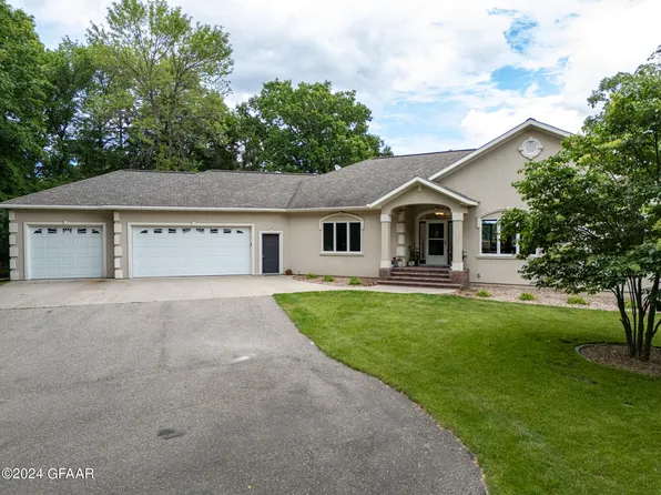 11795 Maple Lake Dr SE, Mentor, MN 56736