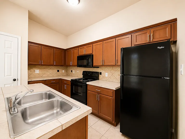 1328-1330 Piedmont Dr — Photo 10