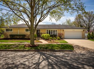 250 W Adams St, Elmhurst, IL 60126