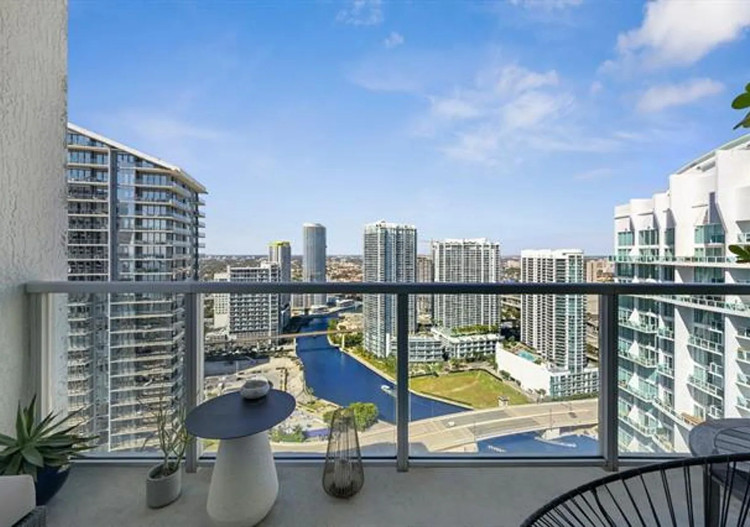 55 SE 6th St cu-4300, Miami, FL 33131 — Photo 4