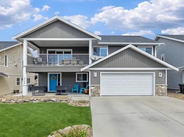 3166 Shetland Rd, Kelowna, BC V1V 3B1