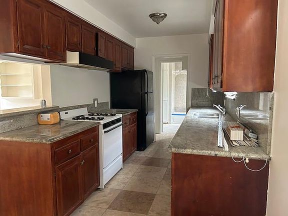 4th image of 224 W Palm Ave #5