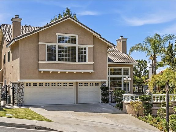 2nd image of 2321 Nogales St