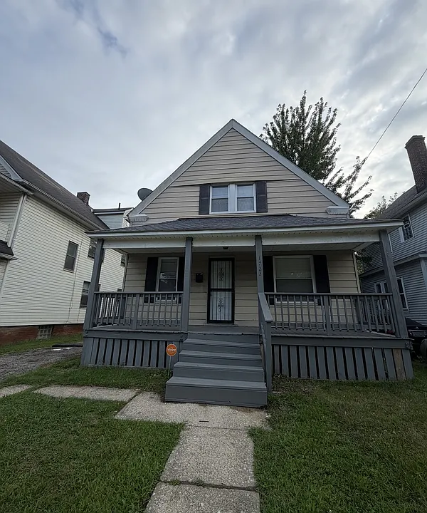 1722 Burgess Rd