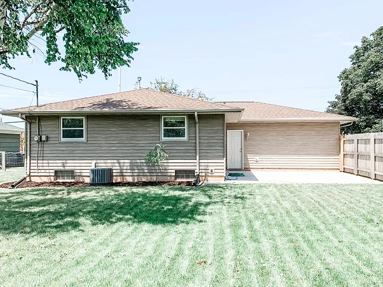 831 Midway Rd — Photo 4