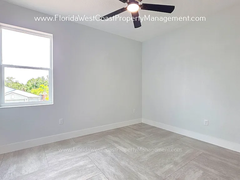 9225 Raes Creek Pl — Photo 37