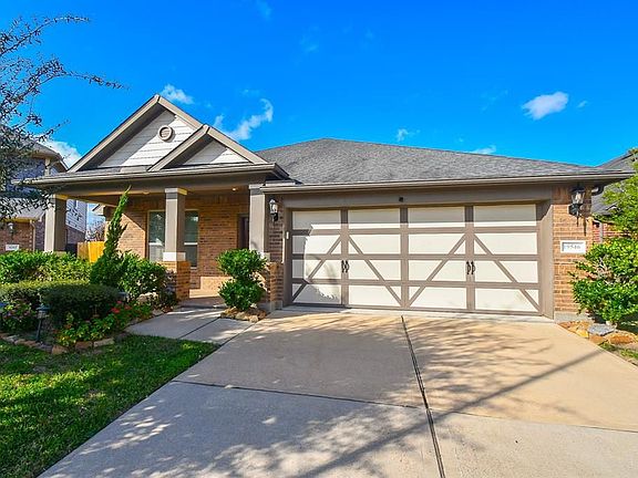 2nd image of 19546 Brighton Brook Ln