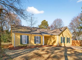 7541 Crestside Ln, Charlotte, NC 28227