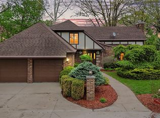 21247 Walnut Hill Rd, Danville, IL 61834