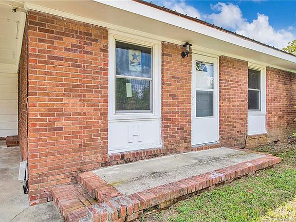 3rd image of 577 Braxton Blvd