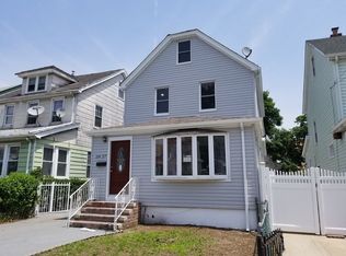 11427 210th St, Cambria Heights, NY 11411