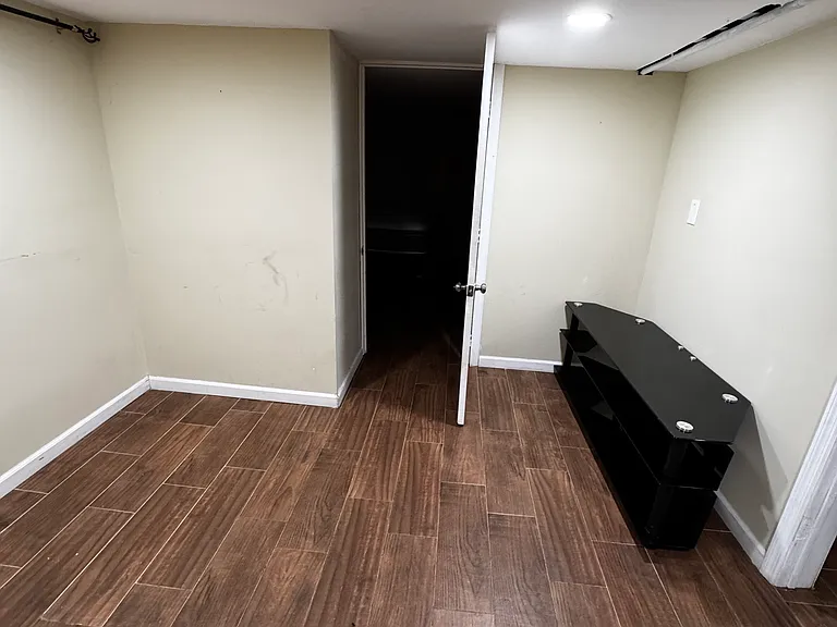 116 W End Ave #BASEMENT — Photo 11