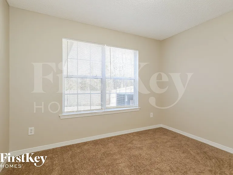 2047 Eclipse Dr — Photo 11
