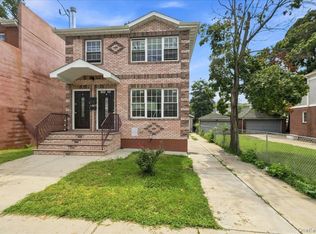18920 117th Rd, Saint Albans, NY 11412