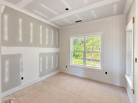 5th image of 74 Clio Court