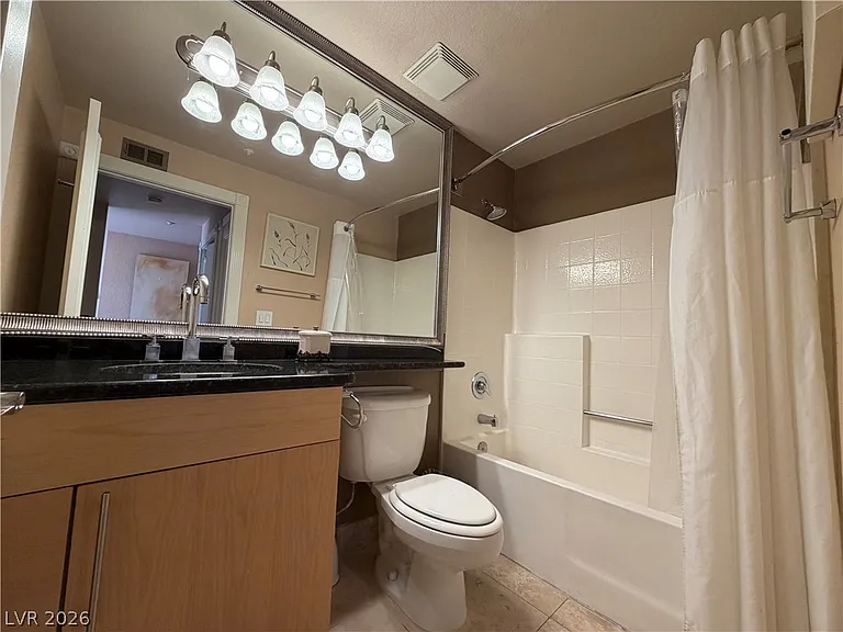 210 E Flamingo Rd #426 — Photo 17