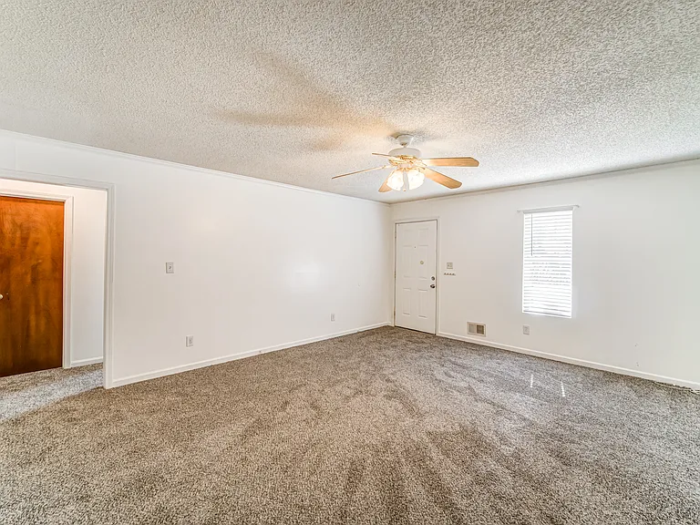 4355 E Paulding Dr — Photo 14