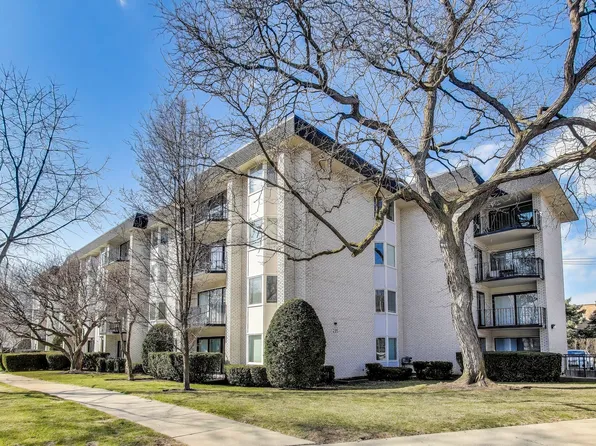 235 Ridge Rd APT 3D, Wilmette, IL 60091