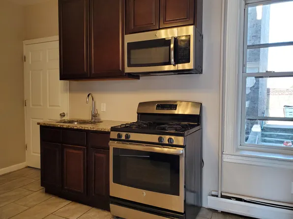 233 Fowler Ave, Jersey City, NJ