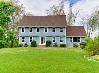 14 Longview Dr, Chelmsford, MA 01824