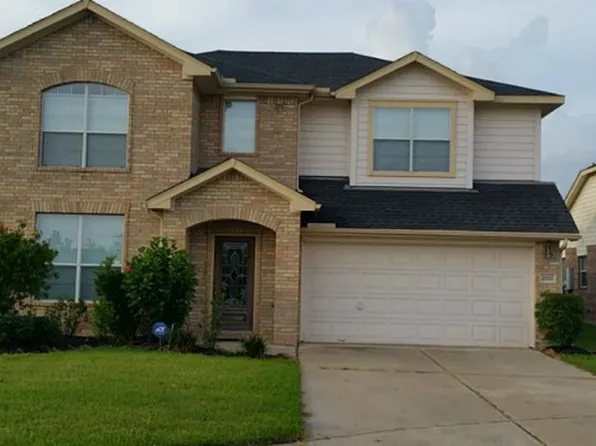 2022 Lansing Cove Dr, Fresno, TX 77545