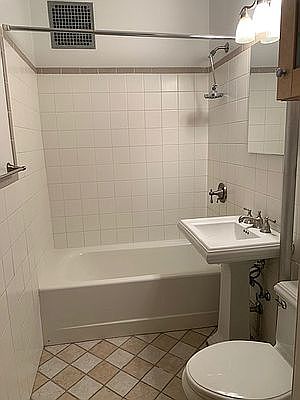 5th image of 103 W 69th St #2A