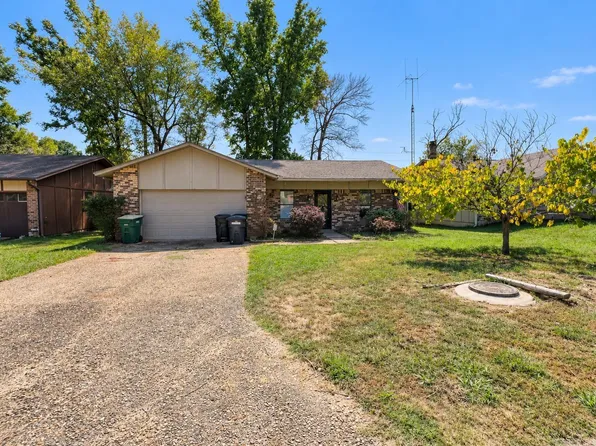 114 Gravel Ln, Sherwood, AR 72120