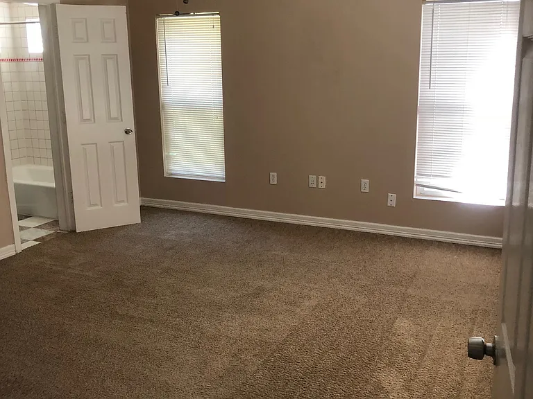 4122 Drake St — Photo 27