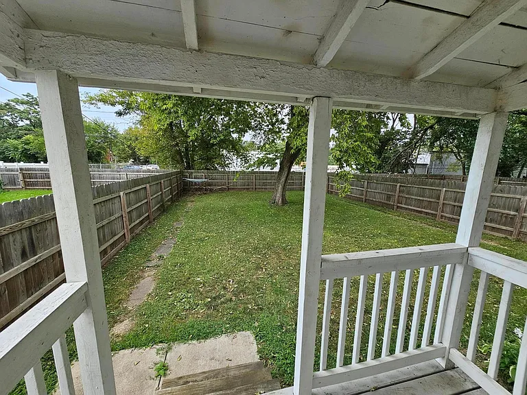 1064 Scott St — Photo 14