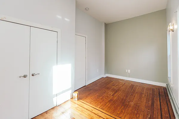 Rented by Nooklyn NYC LLC | media 8