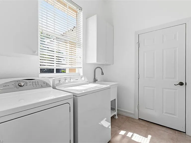 657 Soliel Dr — Photo 23