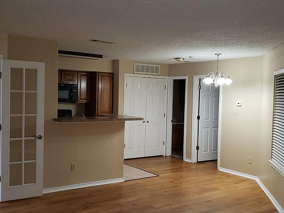 4th image of 2312 Balsam Dr #H105