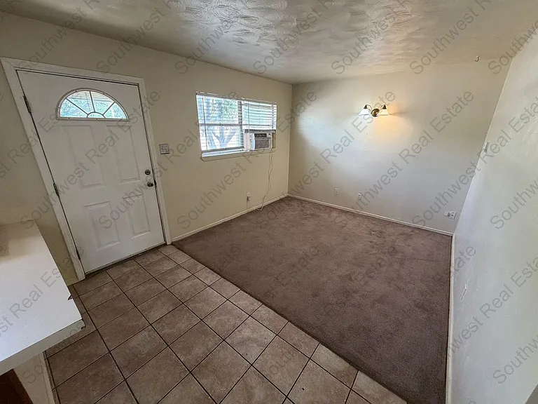 1406 S Avenue J — Photo 6