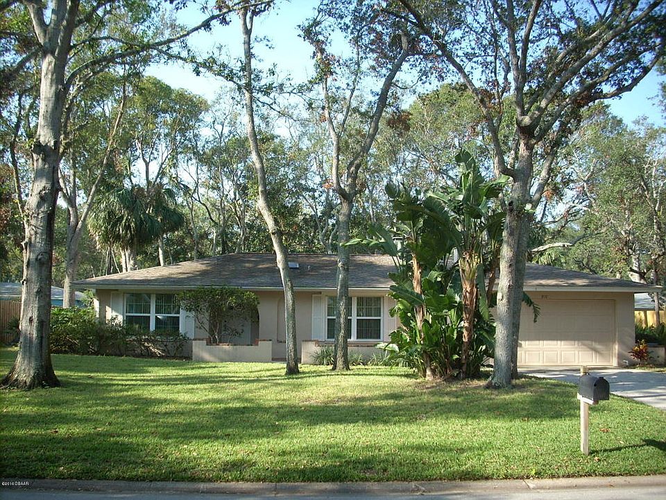 1st image of 810 Lindenwood Cir E