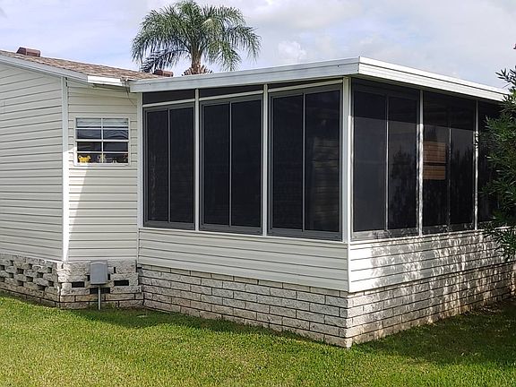3rd image of 389 Katie Ave