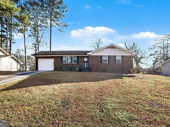 2nd image of 2643 Elkhorn Dr