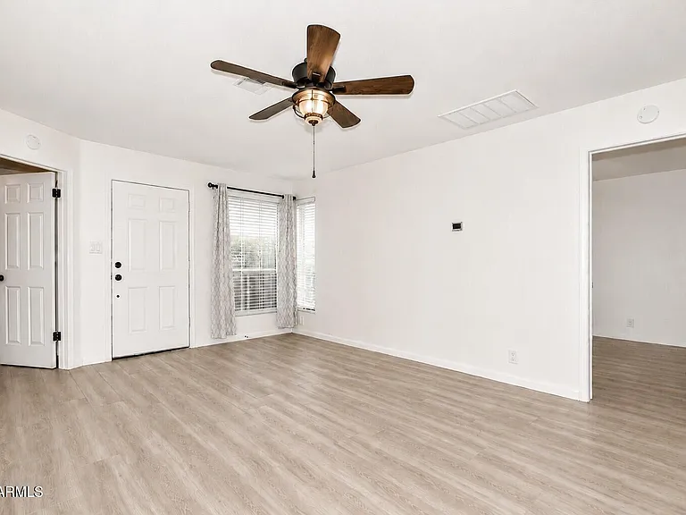 20402 N 6th Dr #6 — Photo 5