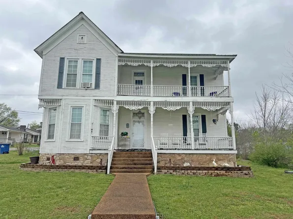 419 Main St, Clifton, TN 38425