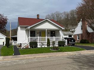 15 Vose St, Ansonia, CT 06401