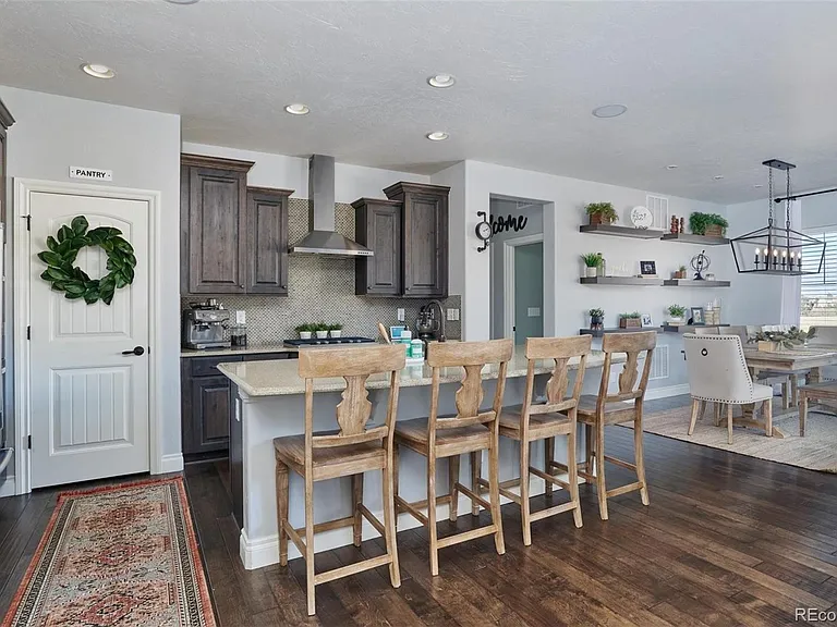 4070 Burnham Pl — Photo 4