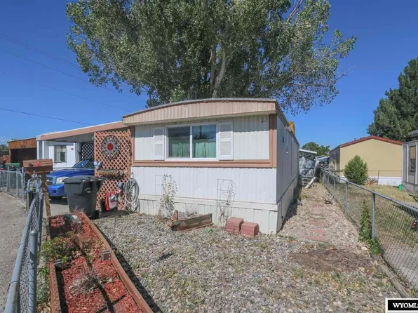 2044 E 1st St, Casper, WY 82609
