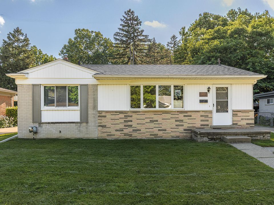 1st image of 32717 McConnell Ct