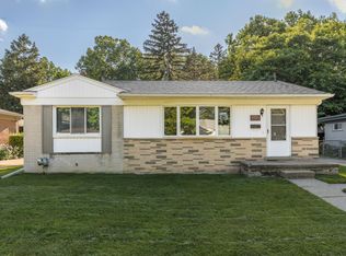 32717 McConnell Ct, Warren, MI 48092