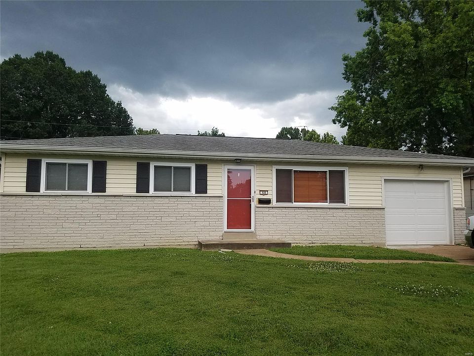 1st image of 926 Vegas Dr
