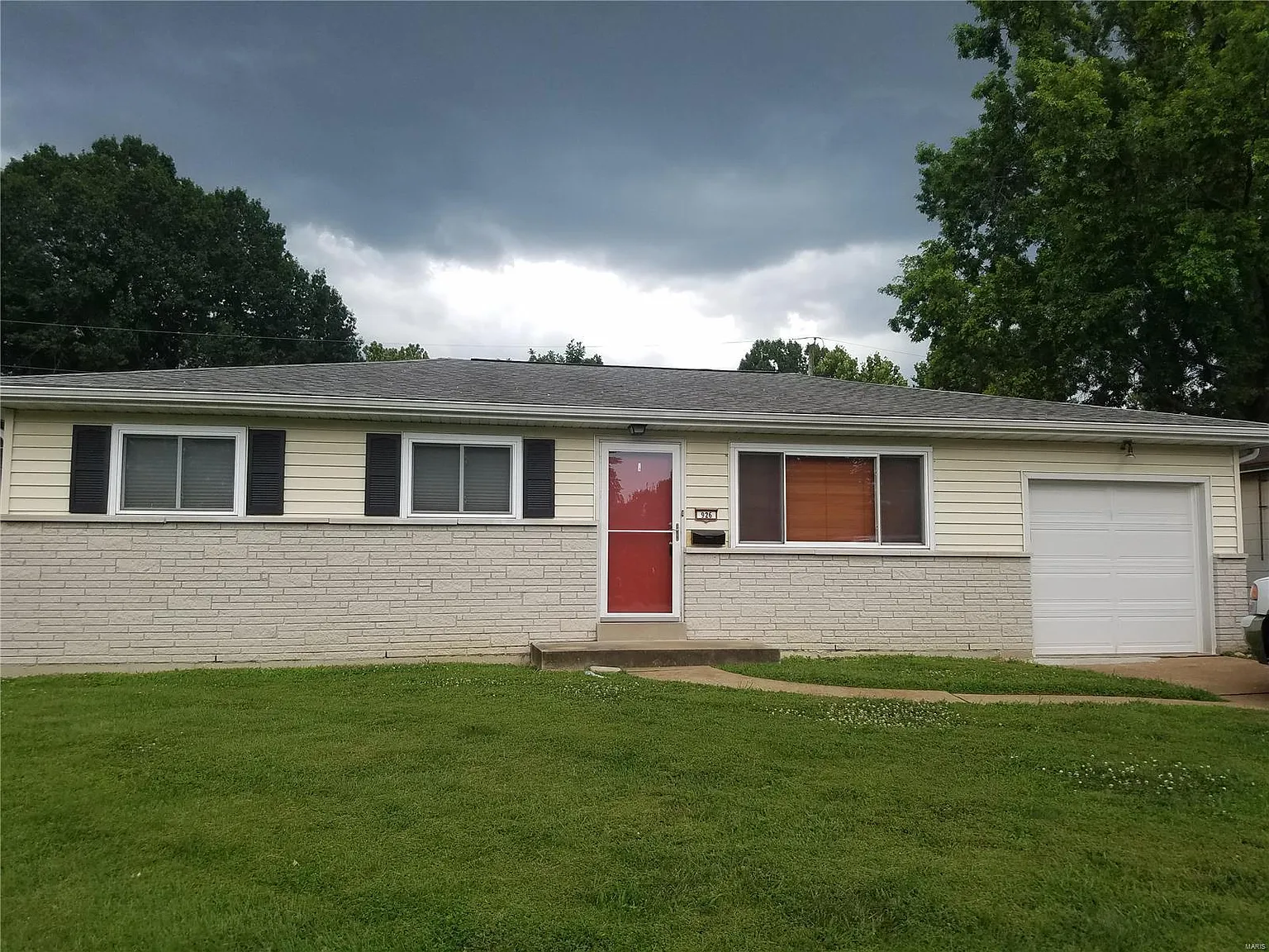 926 Vegas Dr photo 1