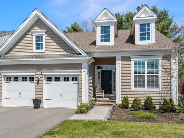 22 Glen Ellen Blvd #22, Millis, MA 02054