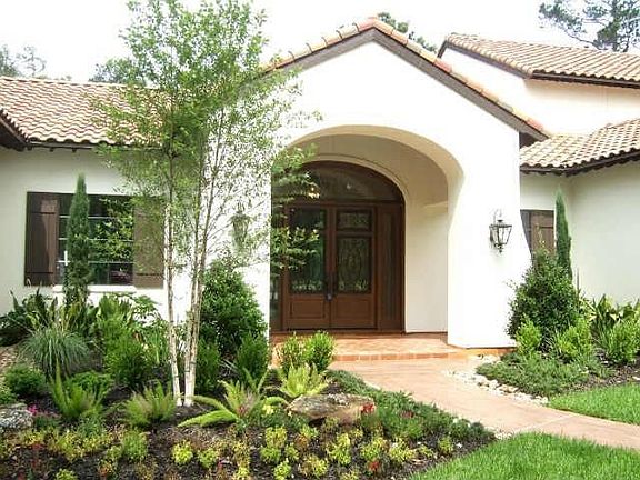 3rd image of 11 Bridal Oak Ct