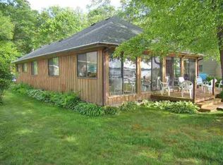 394 E Clear Lake Dr, Fremont, IN 46737